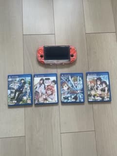 PS Vita PCH-2000 ネオン・オレンジ 本体 ソフト4本セット - メルカリ