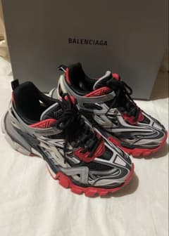 BALENCIAGA Track2スニーカー ブラック/レッドサイズ37 - メルカリ