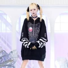 LISTEN FLAVOR　ネコ型ガスマスク レイヤード風パーカーBLACKのサムネイル