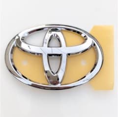 ☆新品・未使用☆トヨタ 純正 エンブレム トヨタロゴマークのサムネイル