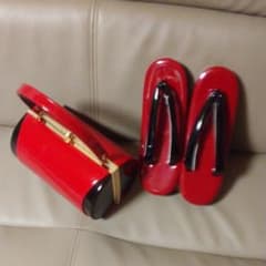 成人式にオススメ 草履とバッグのサムネイル