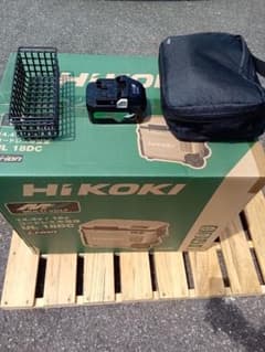 HiKOKI コードレス冷温庫 UL18DC 本体のサムネイル