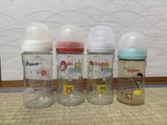 母乳実感　哺乳瓶　240ml 4本セットのサムネイル