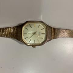 【電池交換済み】SEIKO QUARTZ レディース 腕時計 ゴールドカラーのサムネイル