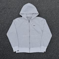 00s nike 短丈 ボーダー ジップパーカー y2k テック シティーボーイ 00s NIKE ジップパーカー 短丈 スウォッシュ ボーダー y2k swag - メルカリ