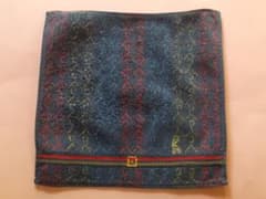 Roberta di Camerino　　　　　　　　　タオルハンカチ　中古美品