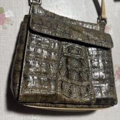 ショルダーバッグのサムネイル