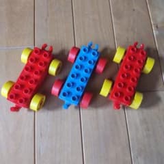 LEGO Duplo 車両ベース 3台セットのサムネイル