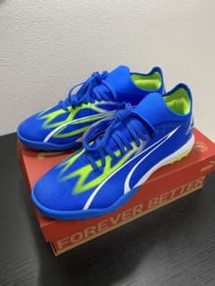 PUMA サッカーシューズ　ブルー　25.5センチのサムネイル