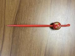 かんざし 赤色 牡丹柄 和装小物のサムネイル