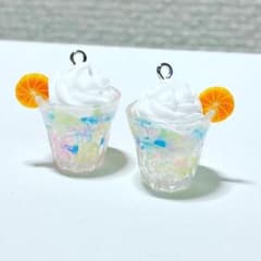 セール★琥珀糖クリームソーダのきらきらプチピアスのサムネイル