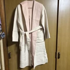 フード付きクリーム色ピンクロングコート Lサイズのサムネイル