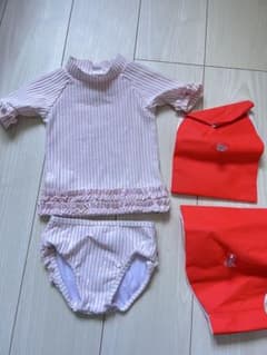 おまけ付き【美品】90サイズ半袖セパレート水着のサムネイル