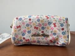 Sanrio Hello Kitty 花柄ポーチのサムネイル