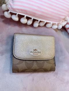 COACH コーチ 三つ折り財布のサムネイル