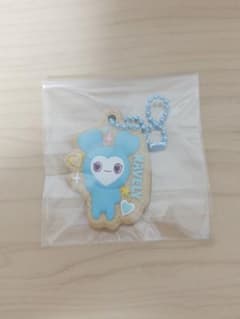 TWICE LOVELYS NAVELY キーホルダーのサムネイル