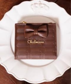axes femme Chalmiere チョコレート二つ折り財布（茶） axes femme Chalmiere チョコレート二つ折り財布（茶） - メルカリ