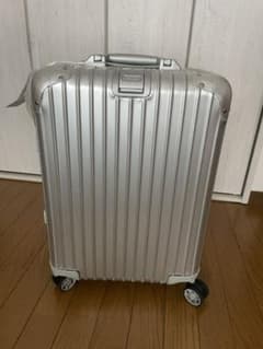 RIMOWA リモワ スーツケースのサムネイル