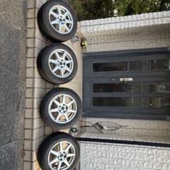【used】205/60/R16 スタッドレスウィンタータイヤ ホイールセットのサムネイル