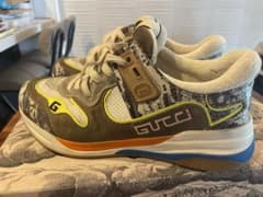 グッチ　スニーカー　GUCCIのサムネイル