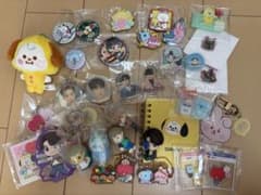 BT21 BTS merchandise bundle: plush toys, badges, etc.