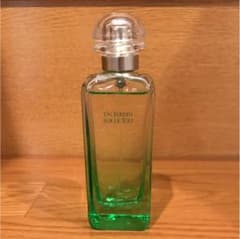エルメス 屋根の上の庭のサムネイル