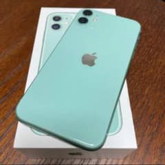 値下げ！simロック解除済み　ドコモiphone11 128GB グリーンのサムネイル