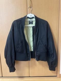 ZARA ブラック MA-1 ジャケットのサムネイル