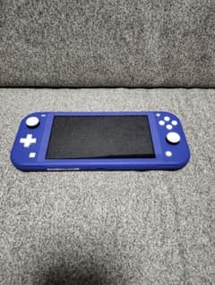 nintendo switch lite ブルー本体ケース付きのサムネイル