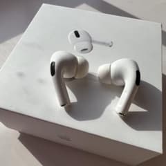 AirPods pro 中身のみのサムネイル