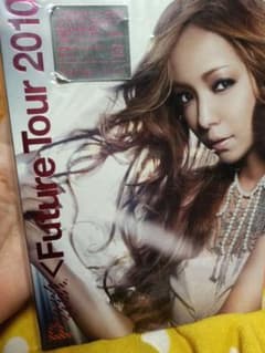 安室奈美恵/Namie Amuro PAST<FUTURE Tour 2010のサムネイル