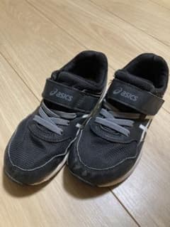 asics キッズシューズ ブラック 18.0cm レーザービーム
