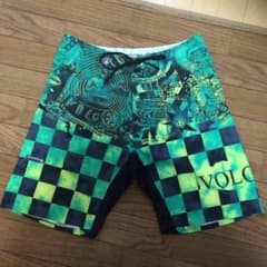 VOLCOM 水着のサムネイル