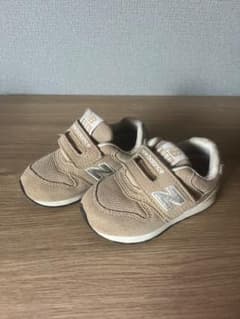 New Balance 996 キッズスニーカー ベージュのサムネイル