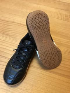 プーマ PUMA ジュニアフットサルシューズ 19cm 室内 黒のサムネイル