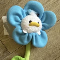 香港　限定　Disneyland ドナルド 花 ぬいぐるみ　ディズニーのサムネイル
