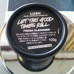 【値下げ】LUSHの洗顔料【毎日が晩餐】のサムネイル