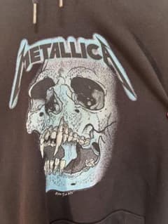 希少‼️ H&M METALLICA スカルプリント パーカーのサムネイル