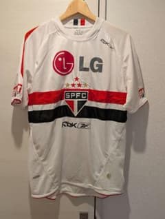 ブラジル サンパウロFC サッカー 公式ユニフォーム 背番号4 - メルカリ