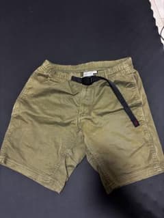 GRAMICCI ショートパンツ カーキ Lサイズのサムネイル