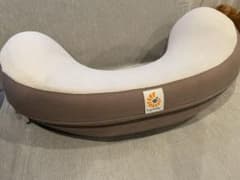 ☆良品☆エルゴ　ベビー　授乳クッション　枕のサムネイル