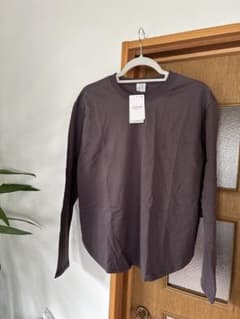 新品未使用　IENA ダークブラウン 長袖Tシャツのサムネイル
