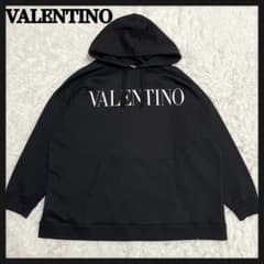 【人気デザイン】 ヴァレンティノ センターロゴ パーカー オーバーサイズ 人気デザイン】 ヴァレンティノ センターロゴ パーカー オーバーサイズ
