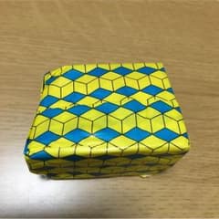 LUSH スノータフィーのサムネイル