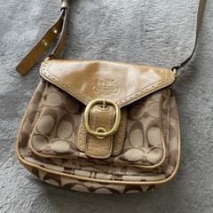 ※処分検討中　COACH ベージュ ショルダーバッグのサムネイル