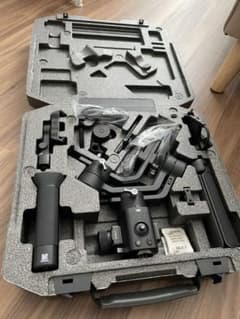 DJI Ronin-SC Proコンボ ミラーレスカメラ用 片手持ちスタビライ…のサムネイル