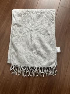 UNIQLO カシミヤ100%マフラー フリンジ付き ライトグレーのサムネイル