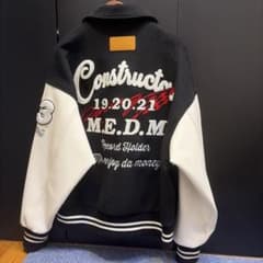 M.E.D.M スタジャン ブラック ホワイト 刺繍のサムネイル