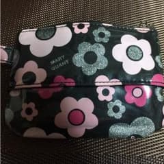 MARY QUANT ティッシュケース付きポーチのサムネイル