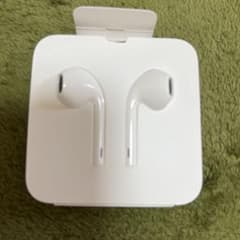 Apple 純正 イヤフォンのサムネイル